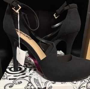 🌸Brash Black Heels Sleek Design